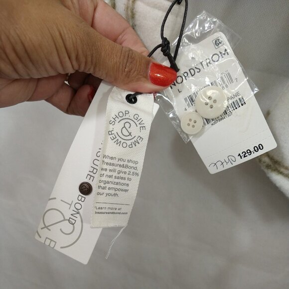 Treasure and Bond Button Up Shacket Jacket Women Size L Cream Tan Plaid Long Slv - Picture 5 of 10